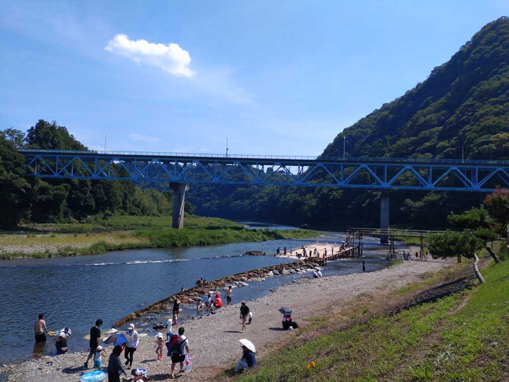 大瀬ヤナからの鎌倉山