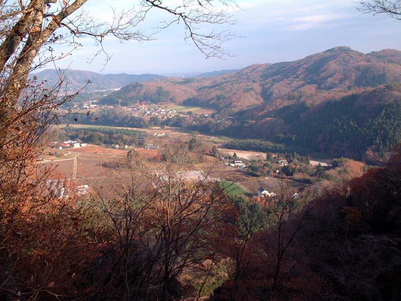 茂木鎌倉山頂上から