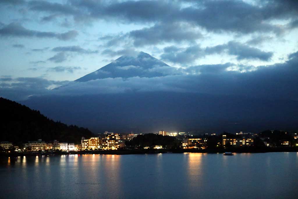 河口湖 富士山 初秋