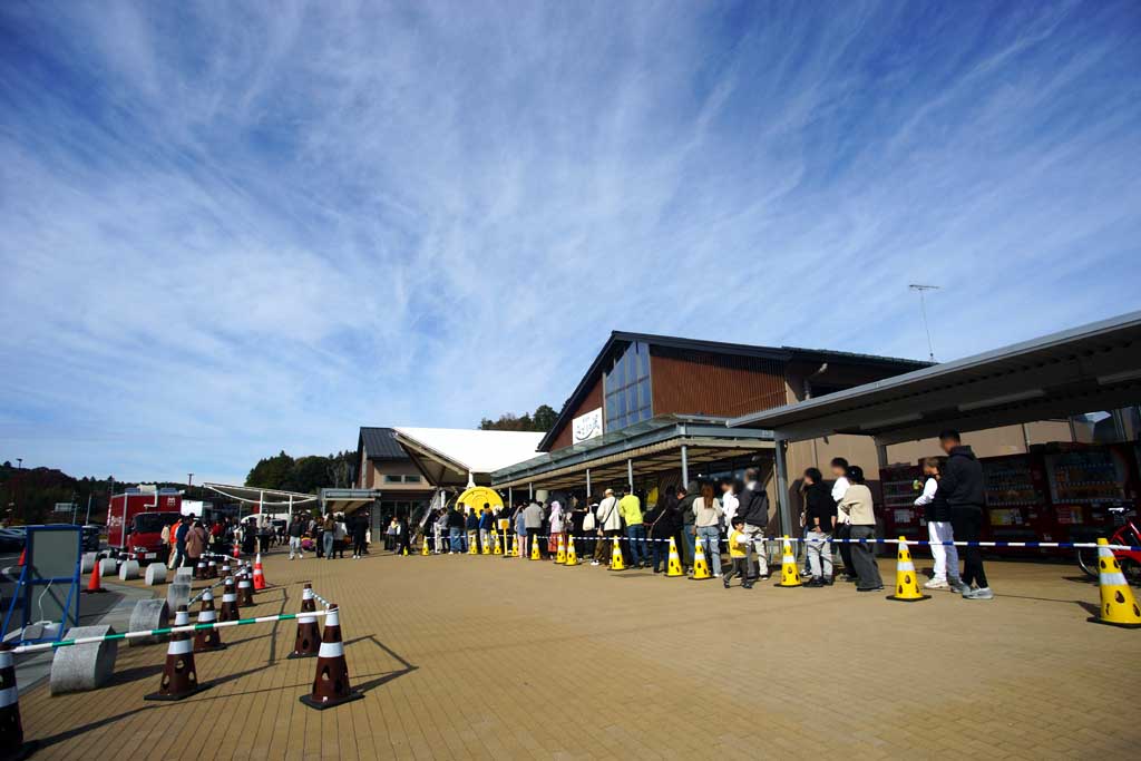 ���̉w�@�}�ԁ@�Q�O�Q�T�H